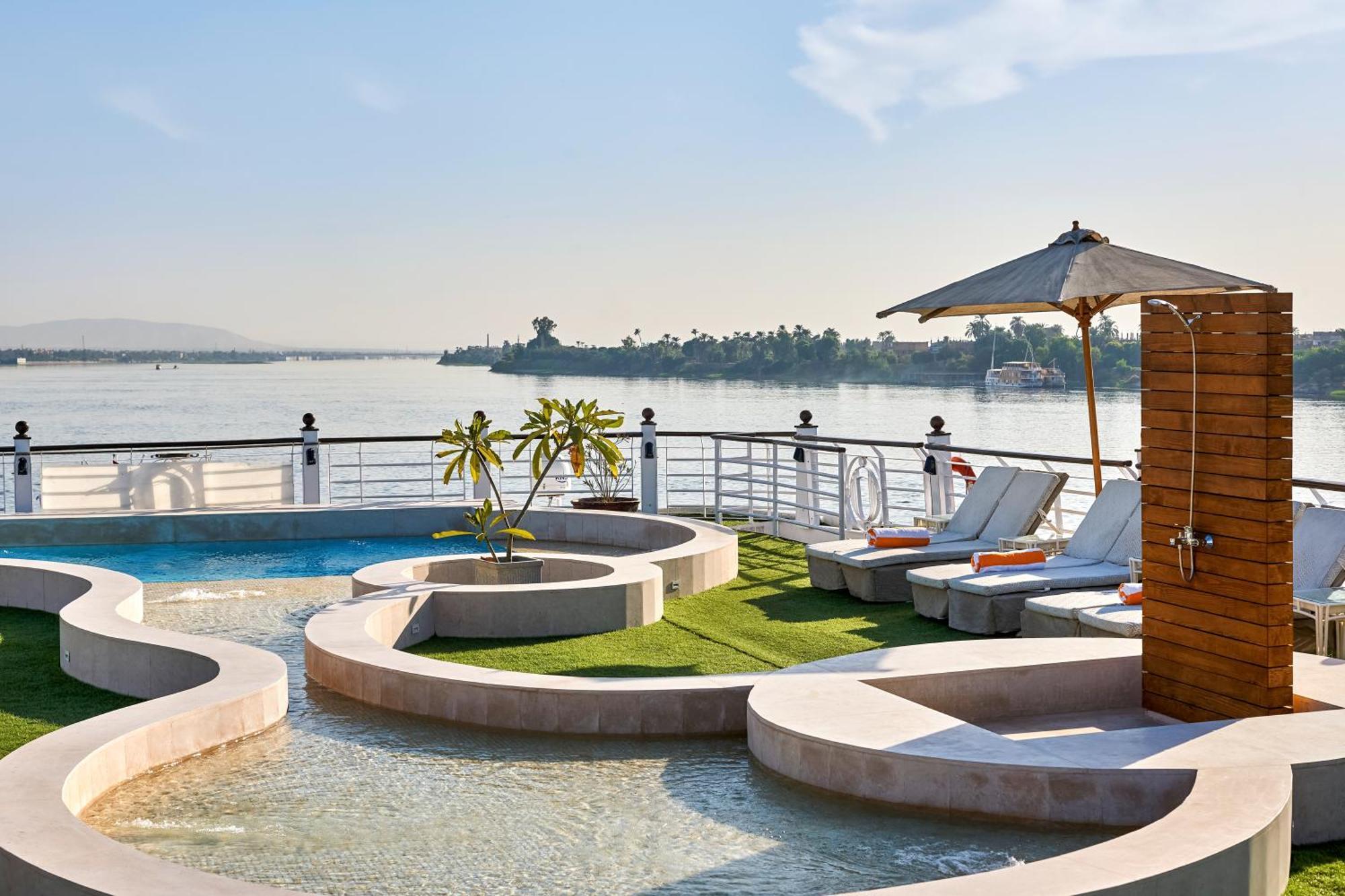 Moevenpick Royal Lotus Nile Cruise, Every Monday Four Nights From Luxor, Every Friday Three Nights From Aswan - Including Excursions & Sightseeing Bagian luar foto