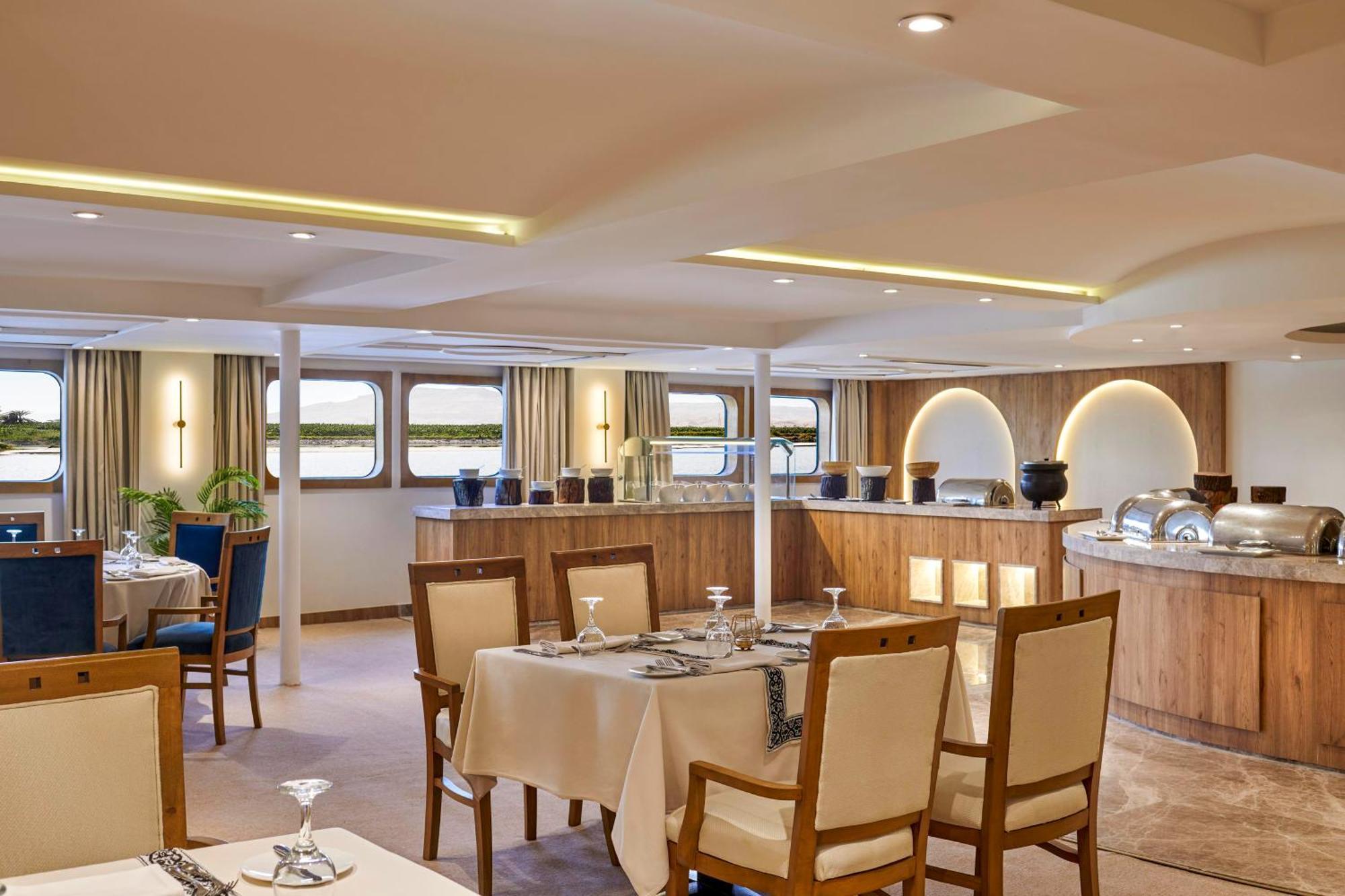 Moevenpick Royal Lotus Nile Cruise, Every Monday Four Nights From Luxor, Every Friday Three Nights From Aswan - Including Excursions & Sightseeing Bagian luar foto